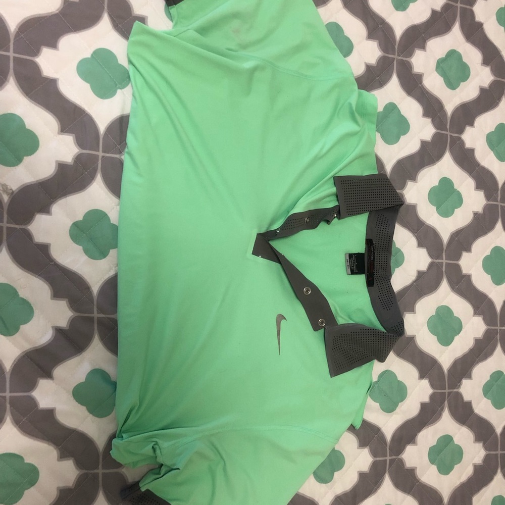 Men’s Nike golf polo